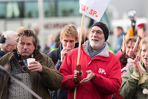 https://gelderland.sp.nl/nieuws/2017/11/honderden-protesteren-bij-lelystad-airport